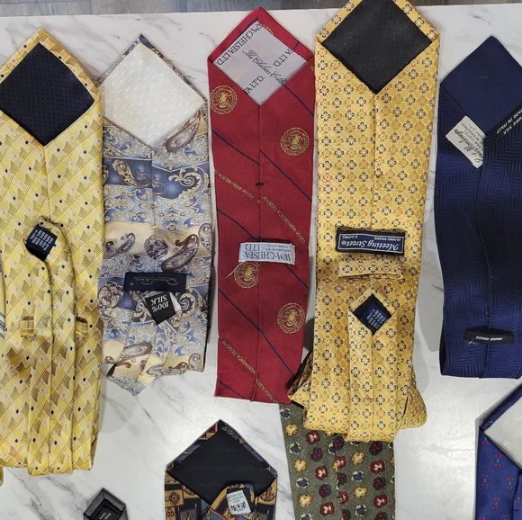 Silk Tie Lot - Picture 10 of 14